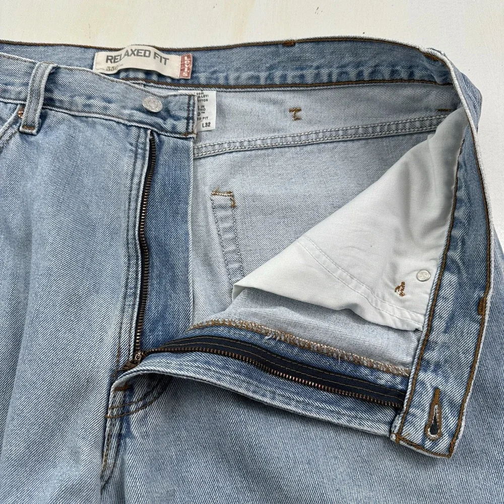 VTG Levi's Men's 550 Jeans‎ 38x32 Relaxed Fit Light Wash Y2K Denim Tag 40x32 02